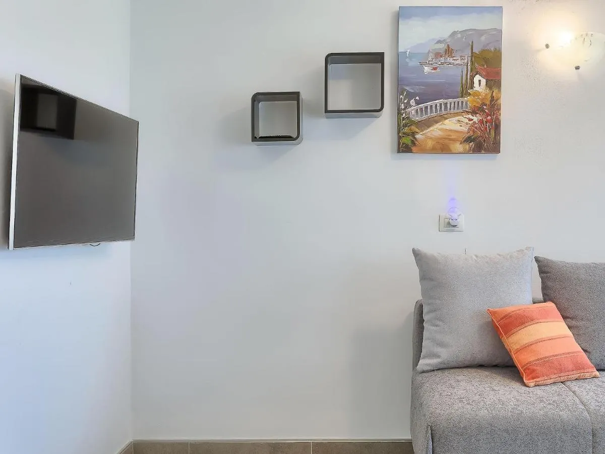 Apartment Muki-3 By Interhome Медулин